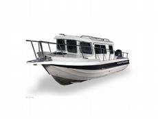 Kingfisher 2725 2011 Boat specs