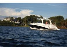 Larson Cabrio 370 Day Cruiser 2011 Boat specs
