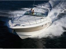Larson Cabrio 370 2011 Boat specs