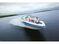 Larson Senza 226 I/O 2011 Boat specs