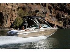 MB Sports B-52 23 Wide Body Classic 2011 Boat specs