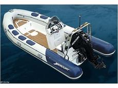 Mercury V-520 2011 Boat specs