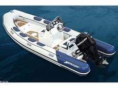 Mercury V-570 2011 Boat specs