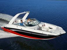 Monterey M5 2011 Boat specs