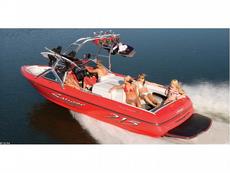 Sanger D215 2011 Boat specs