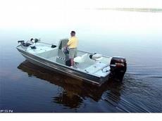 SeaArk BayRunner 2011 Boat specs