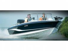 Stratos 385 XF 2011 Boat specs