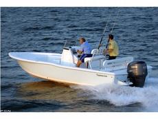 Tidewater Boats 2400 Bay Max 2011 Boat specs