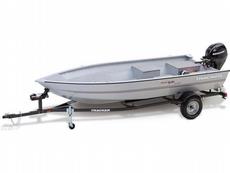 Tracker Guide V-16 Laker Deep V 2011 Boat specs