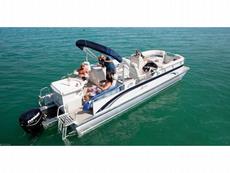 Avalon Windjammer Sandbar 2012 Boat specs