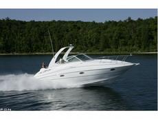Cruisers Yachts 310 Express 2012 Boat specs