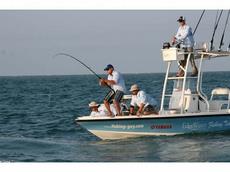 EdgeWater 220IS 2012 Boat specs