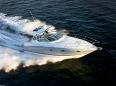Four Winns V335 2012 Boat specs