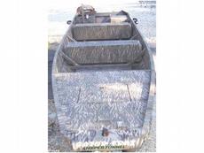 Gator Trax GT 20 x 44 2012 Boat specs