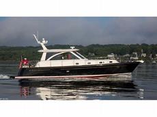 Hunt Yachts Hunt 44 Express Cruiser 2012 Boat specs
