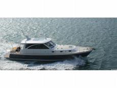 Hunt Yachts Hunt 68 Express Cruiser 2012 Boat specs