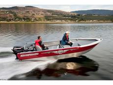 Kingfisher 1800 Warrior Tiller 2012 Boat specs