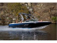 MB Sports B52V Team Wide Body 2012 Boat specs