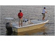Sailfish 1900 BB 2012 Boat specs
