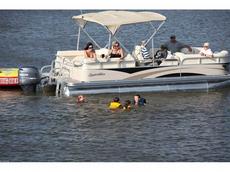 Silver Wave 230 Play DCA 2012 Boat specs