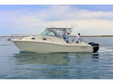 World Cat 290EC Express Cabin 2012 Boat specs