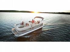 Aqua Patio 220-4 2013 Boat specs