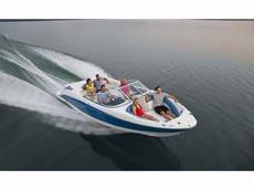 Bayliner 235 Bowrider 2013 Boat specs