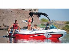 Centurion Avalanche C4 2013 Boat specs