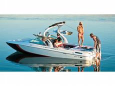 Centurion Elite V C4 2013 Boat specs