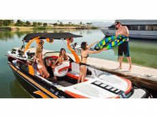 Centurion Enzo SV233 2013 Boat specs