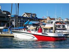 Centurion Flight 33 2013 Boat specs