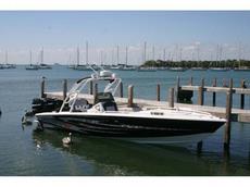 Concept 30 CC Series 2013 Boat specs