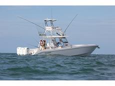 Everglades Boats 355CC 2013 Boat specs