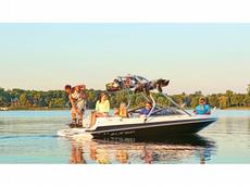 Larson LX 195 S I/O 2013 Boat specs
