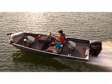 Lowe Stryker 17 2013 Boat specs