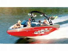 Moomba Mobius LSV 2013 Boat specs