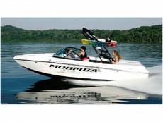 Moomba Outback V 2013 Boat specs