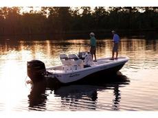 Nautic Star 2200 Tournament Pro 2013 Boat specs