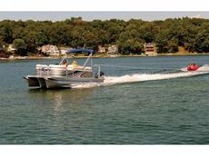 Qwest 7518 LS Sport Cruise 2013 Boat specs