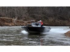 RiverPro 201 LoPro DCC Dual Center Console 2013 Boat specs