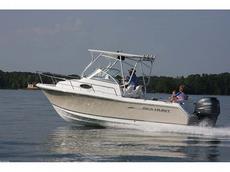 Sea Hunt Victory 225 2013 Boat specs