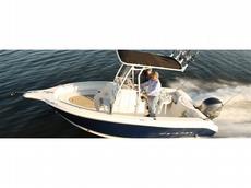 Striper 2105 Center Console O/B 2013 Boat specs