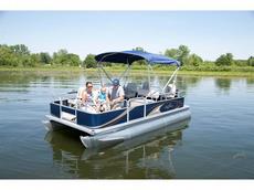 SunChaser Fish 818 2013 Boat specs