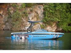 Supra Launch 21V 2013 Boat specs