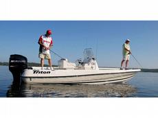 Triton Boats 220 LTS Pro 2013 Boat specs