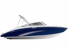 Yamaha SX210 2013 Boat specs