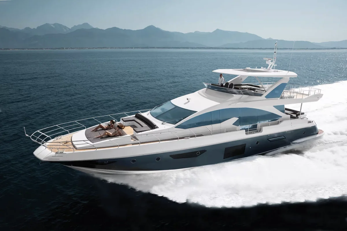 Azimut Yachts 83 Fly Flybridge 2020 boat specs