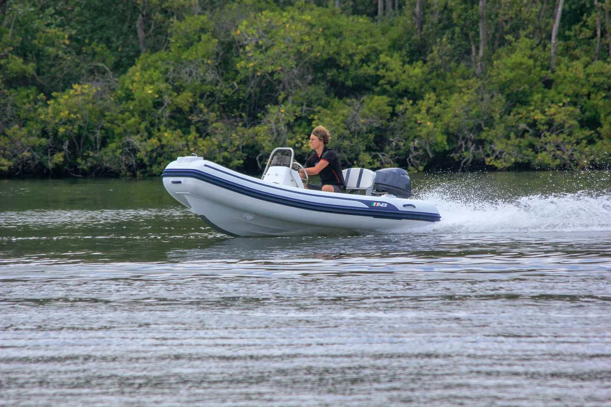 AB-Inflatables Alumina 12 ALX 2017 boat specs