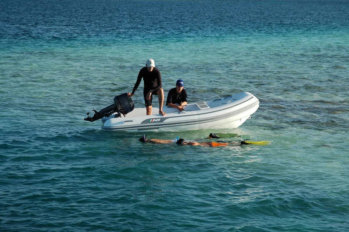 Lammina 11 AL Boat Specs