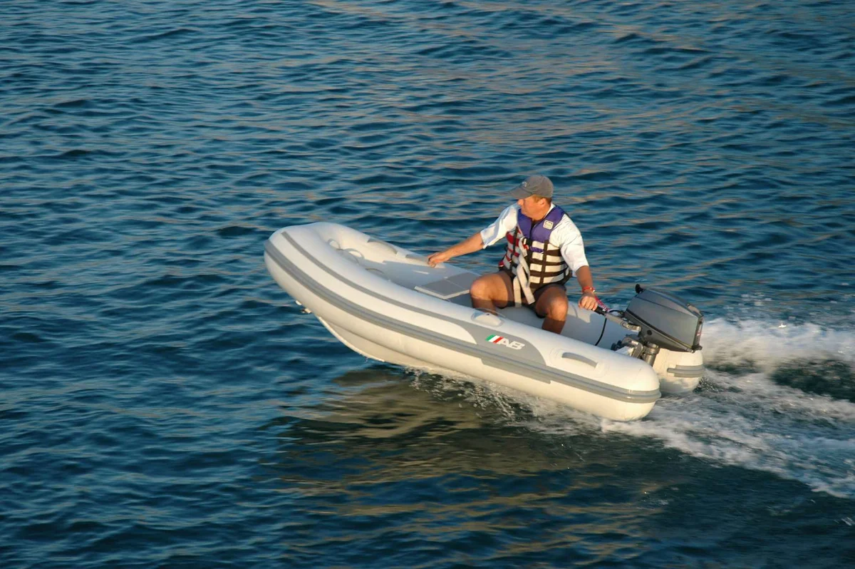 AB-Inflatables Lammina 9 AL 2015 boat specs